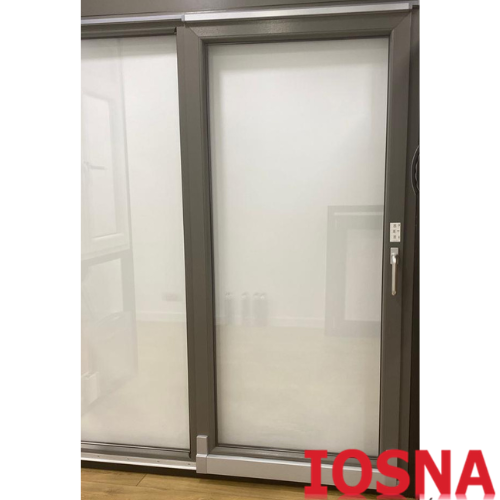Ventana PVC Rehau con herraje corradera con salida en paralela en Castelldefels